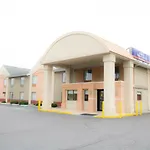 Howard Johnson By Wyndham Allentown/Dorney Hotel & Suites