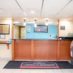 Howard Johnson By Wyndham Allentown/Dorney Hotel & Suites