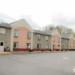 Howard Johnson By Wyndham Allentown/Dorney Hotel & Suites