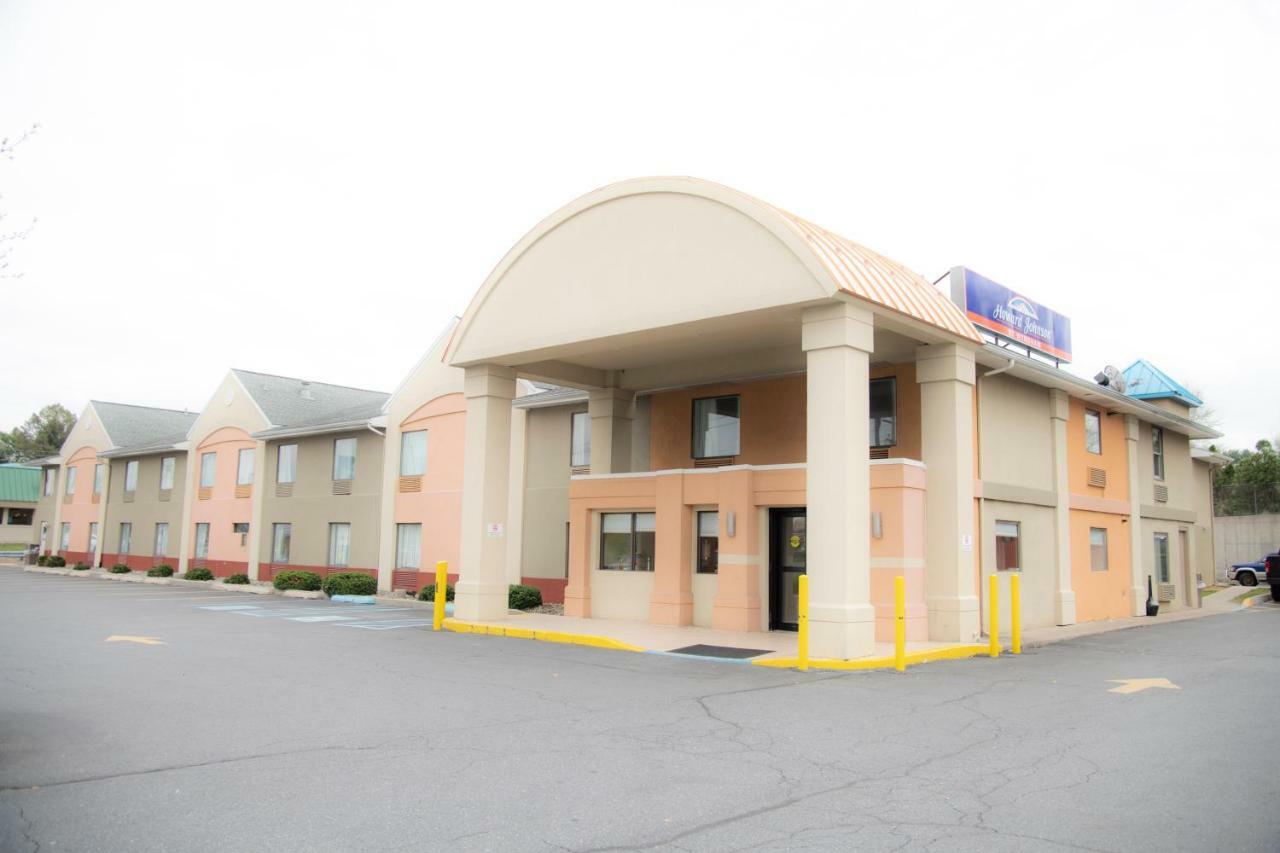Howard Johnson By Wyndham Allentown/dorney & 3* Allentown