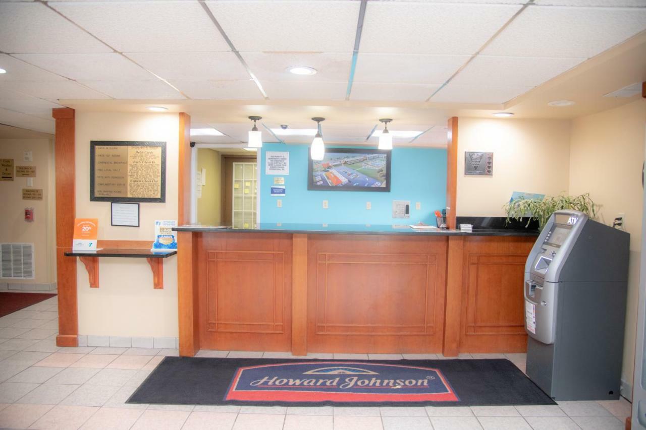 Howard Johnson By Wyndham Allentown/dorney & Hotel 3*